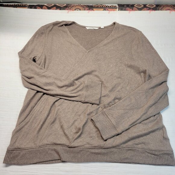 Bundle #23 Medium Mixed Blouses Tees Pj's Longsleeve Sweaters - Picture 2 of 11